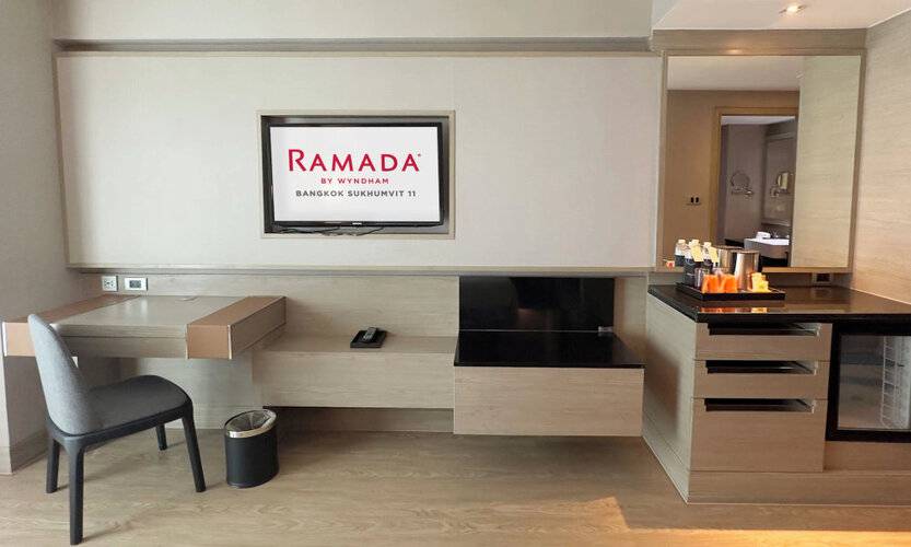 Ramada By Wyndham Bangkok Sukhumvit 11