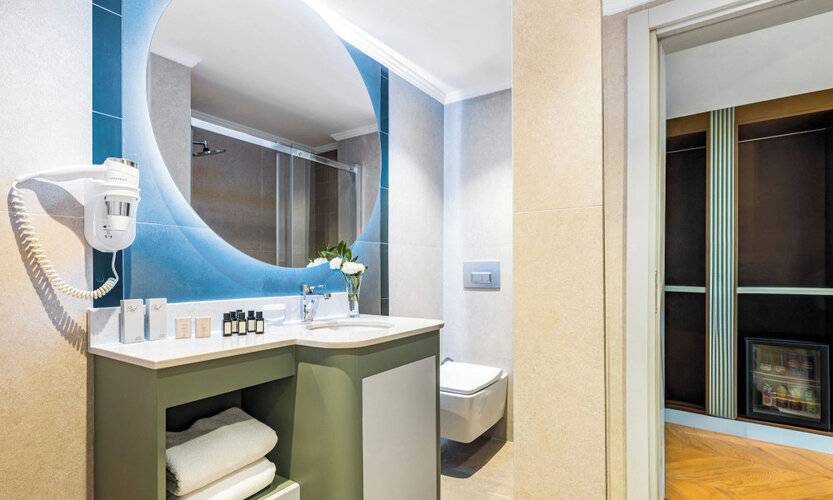Rast Hotel