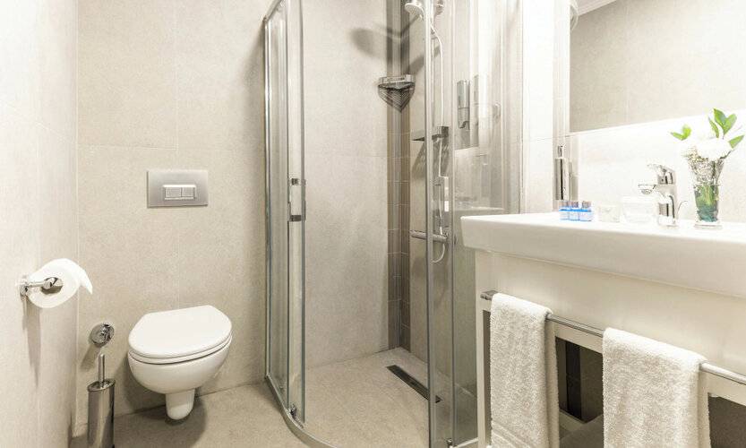 Rast Hotel