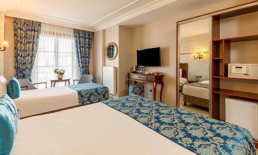 Rast Hotel