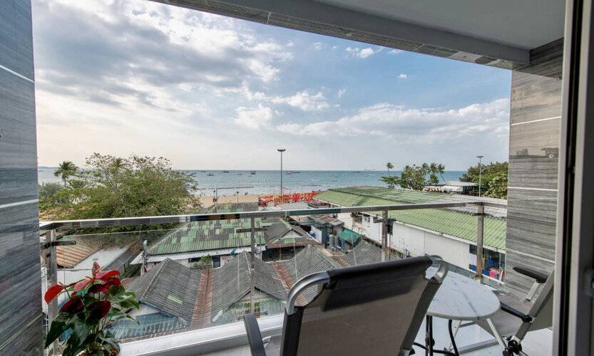 The Globe Hotel Bar And Restaurant