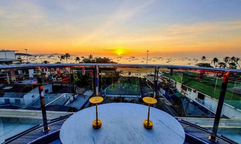 The Globe Hotel Bar And Restaurant