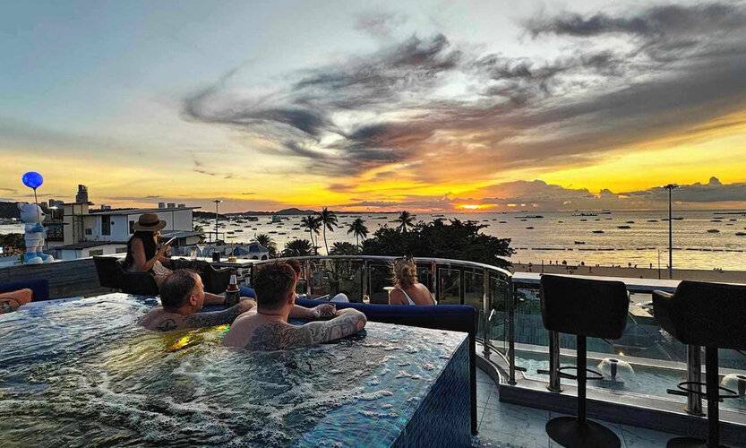 The Globe Hotel Bar And Restaurant