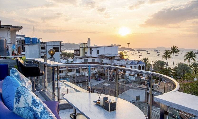 The Globe Hotel Bar And Restaurant