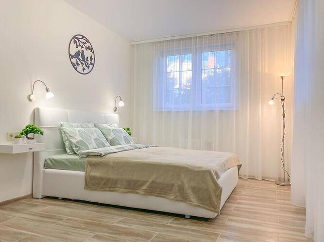 Sun City Apartments (Сан Сити Апартментс) На Улице Ленина 6