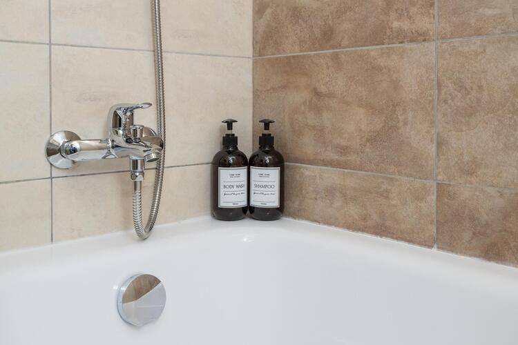 Посутки В Калининграде На Улице Репина