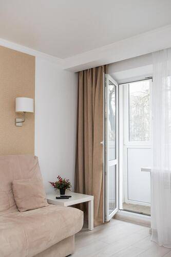 Посутки В Калининграде На Улице Репина