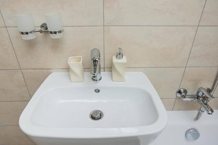 Посутки В Калининграде На Улице Репина