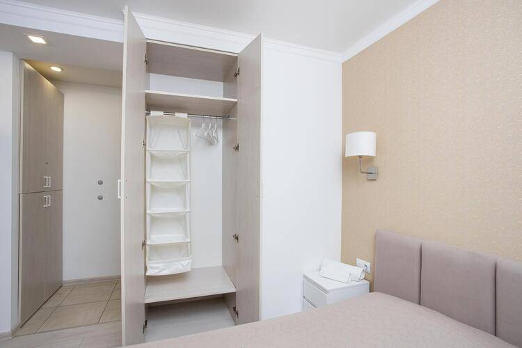 Посутки В Калининграде На Улице Репина