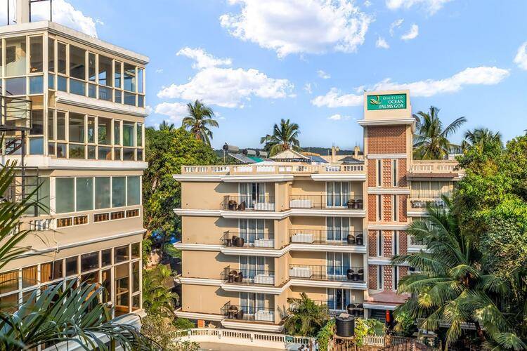 Clarion Hotel Ocean Palms