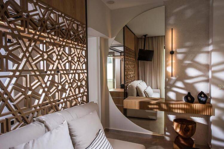 Niriides Palace Hotel
