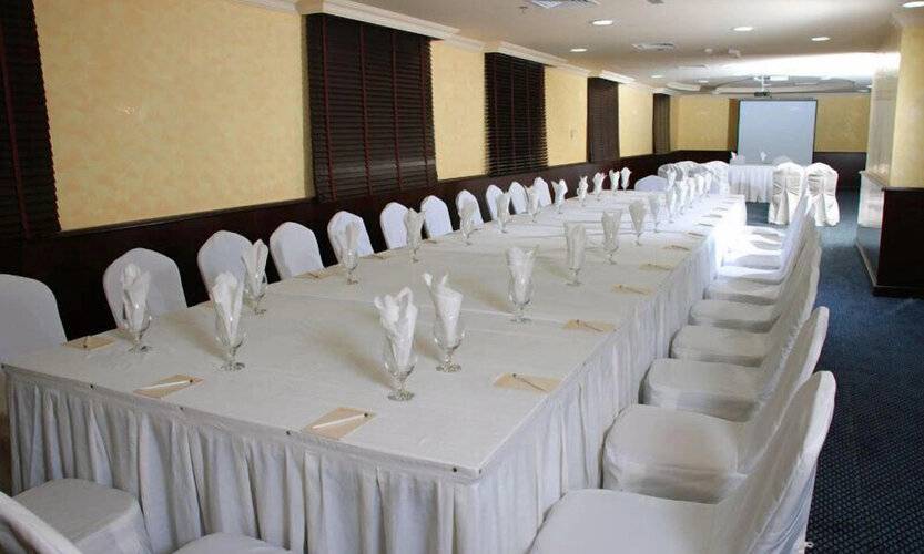 Al Bustan Hotel