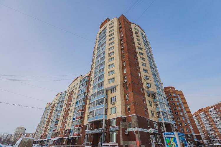 Суточно На Улице Авиаторов 42