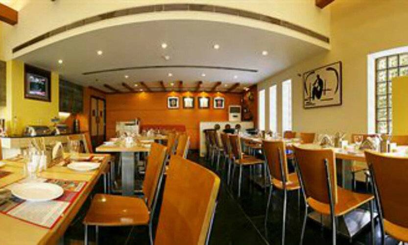 Lemon Tree Hotel, Udyog Vihar, Gurugram