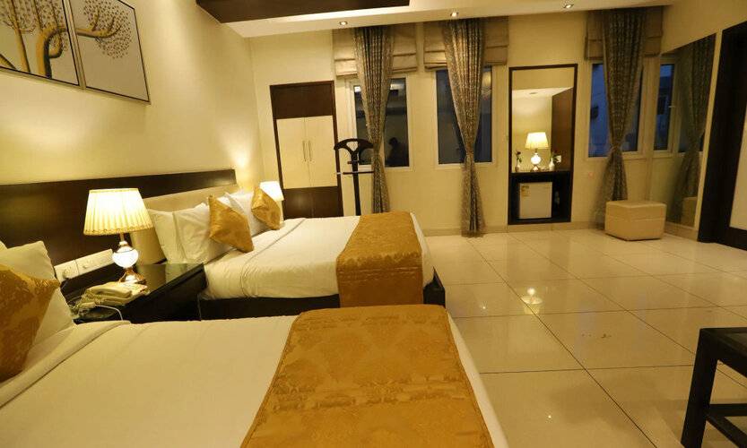 Hotel Amrapali Grand