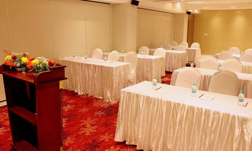 Hotel Amrapali Grand