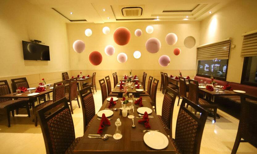 Hotel Amrapali Grand