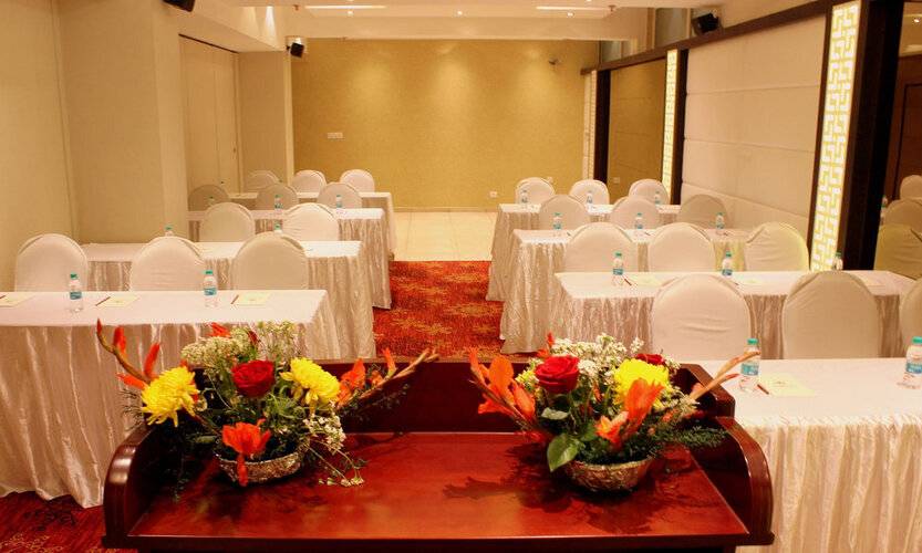 Hotel Amrapali Grand