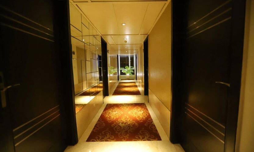 Hotel Amrapali Grand