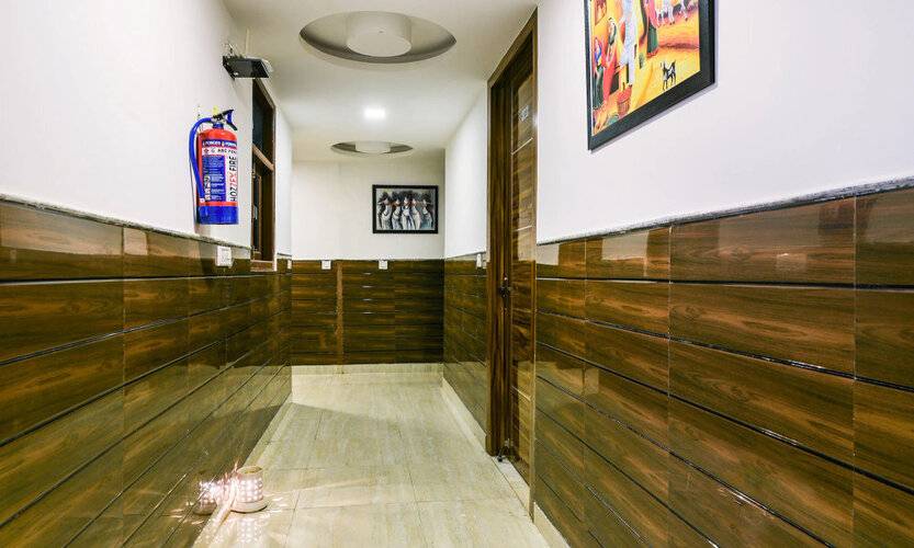 Hotel Pearl At International Airport Delhi