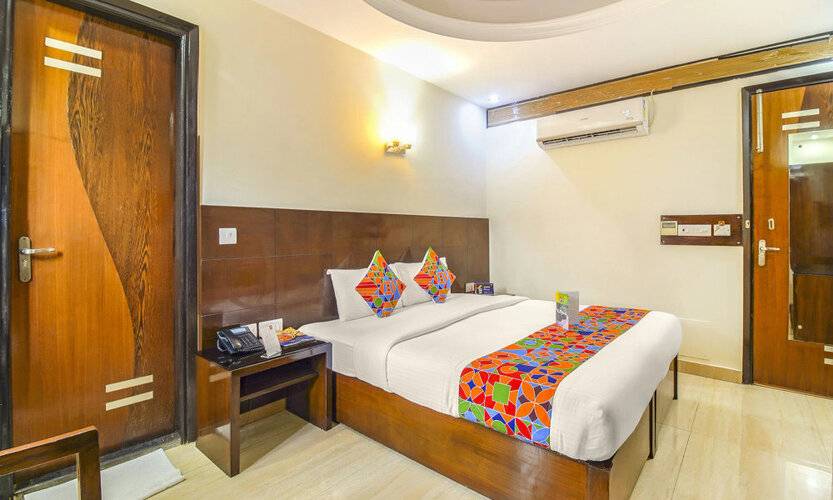 Fabhotel Marble Arch Karol Bagh