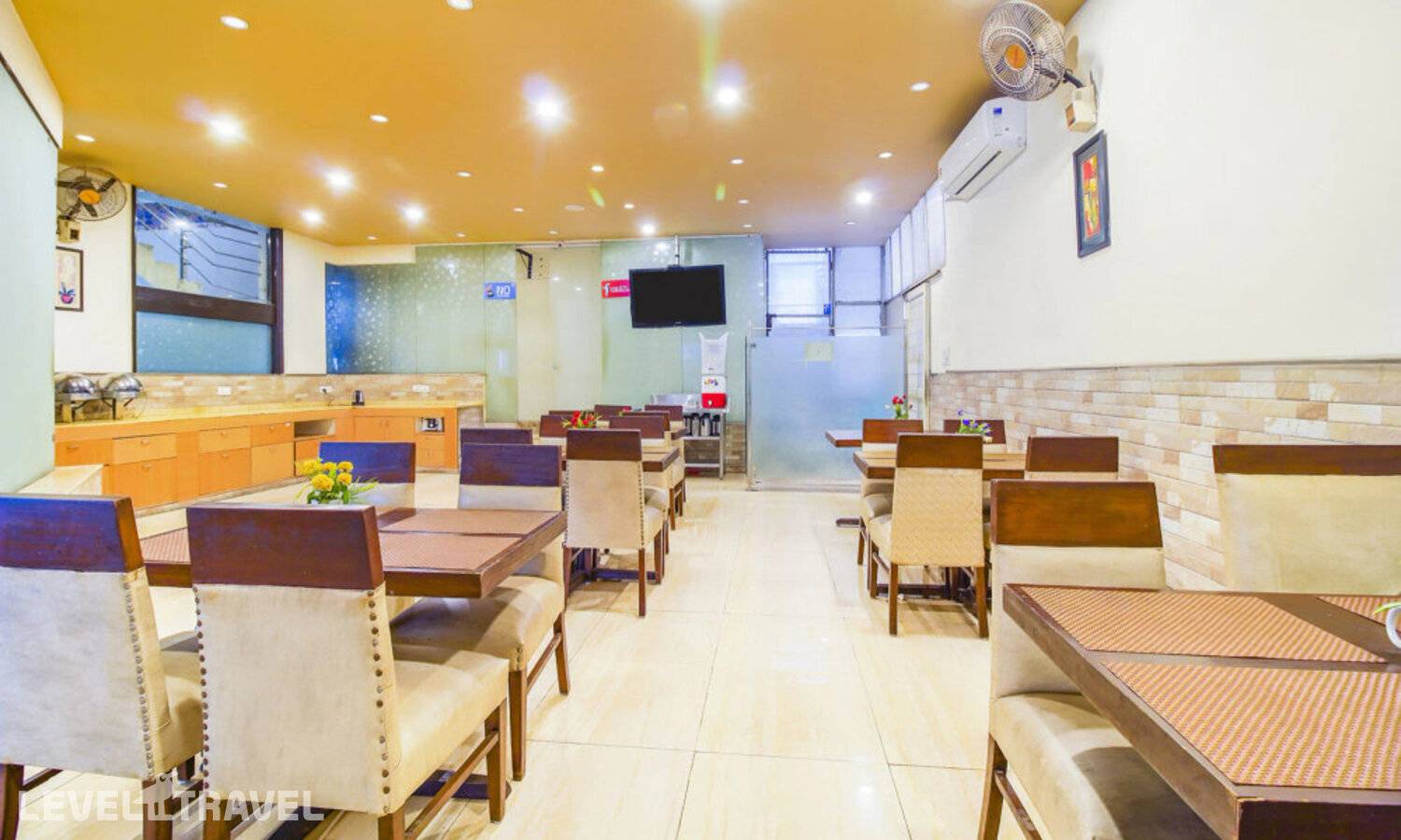 фотографии отеля Fabhotel Marble Arch Karol Bagh в Индия(Нью-Дели) - фото №22