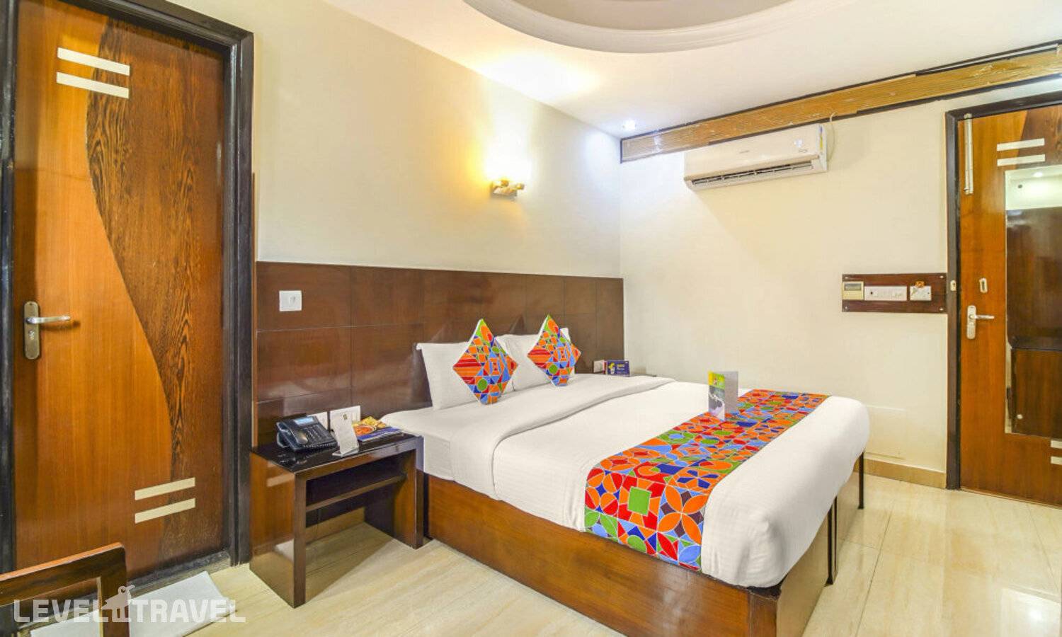 фотографии отеля Fabhotel Marble Arch Karol Bagh в Индия(Нью-Дели) - фото №3