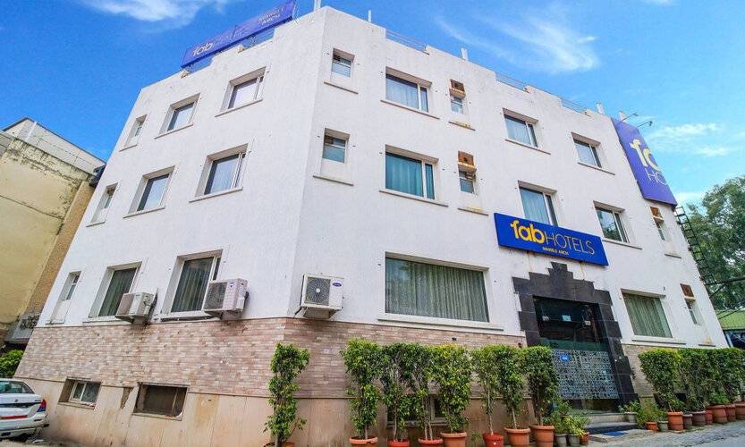 Fabhotel Marble Arch Karol Bagh