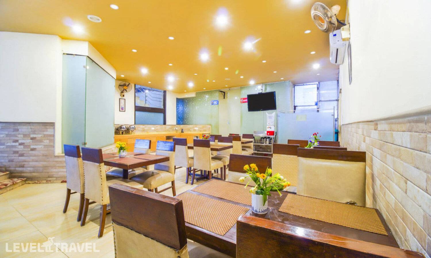 фотографии отеля Fabhotel Marble Arch Karol Bagh в Индия(Нью-Дели) - фото №25