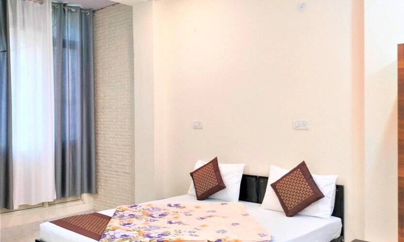 Comfort Inn Hotel, New Delhi Mayur Vihar Noida