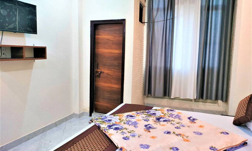 Comfort Inn Hotel, New Delhi Mayur Vihar Noida
