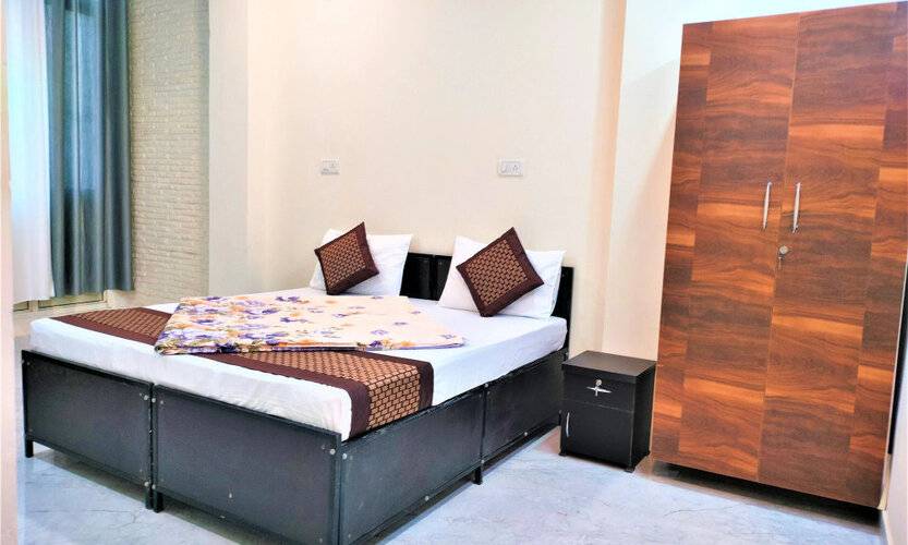 Comfort Inn Hotel, New Delhi Mayur Vihar Noida