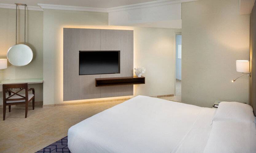 Beach Rotana – All Suites