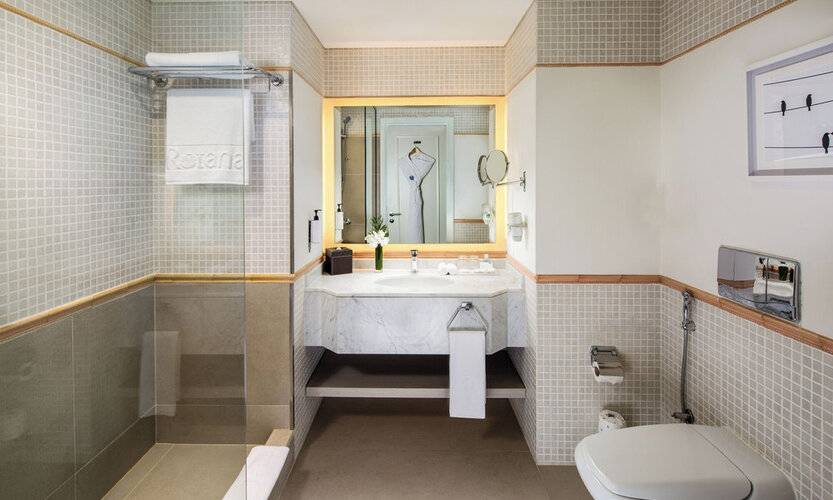 Beach Rotana – All Suites