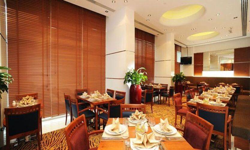 Roda Amwaj Suites Apt