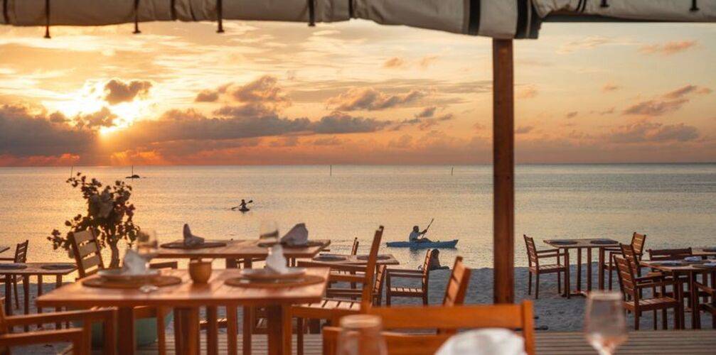 The Maverick Surf & Dive Lodge Guesthouse