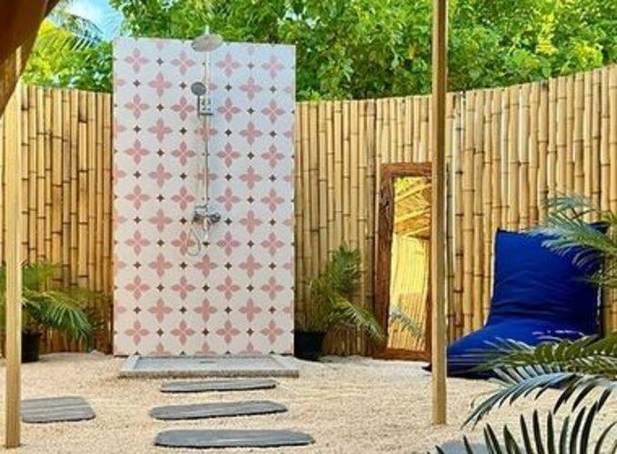 The Maverick Surf & Dive Lodge Guesthouse