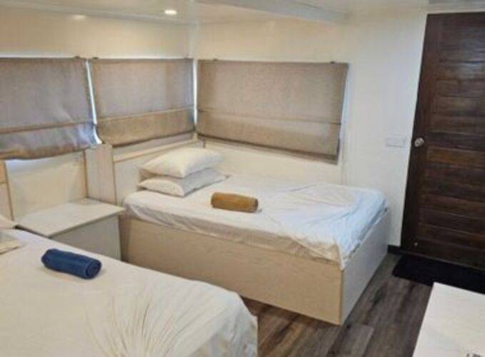 The Maverick Surf & Dive Lodge Guesthouse