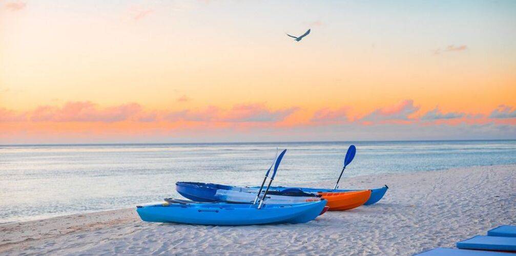 The Maverick Surf & Dive Lodge Guesthouse