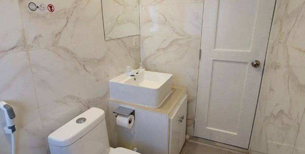 The Maverick Surf & Dive Lodge Guesthouse