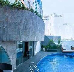 $item['hotel']['name']