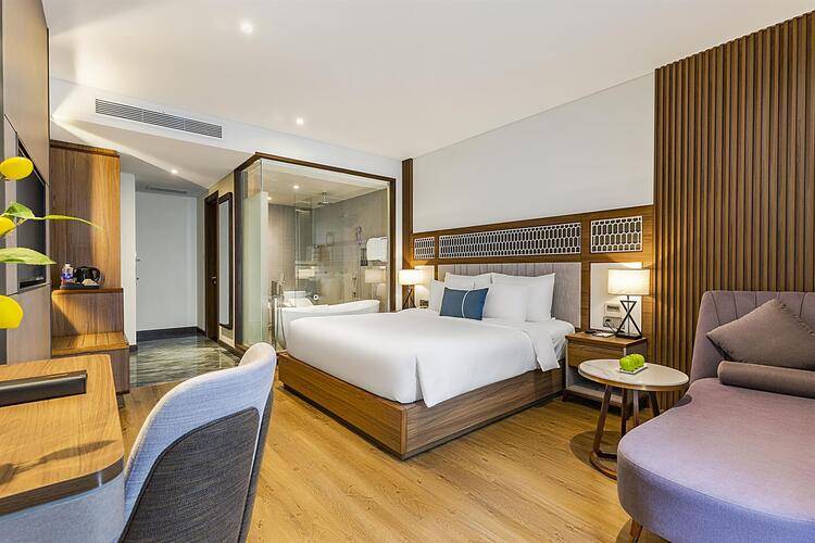 Peninsula Hotel Danang