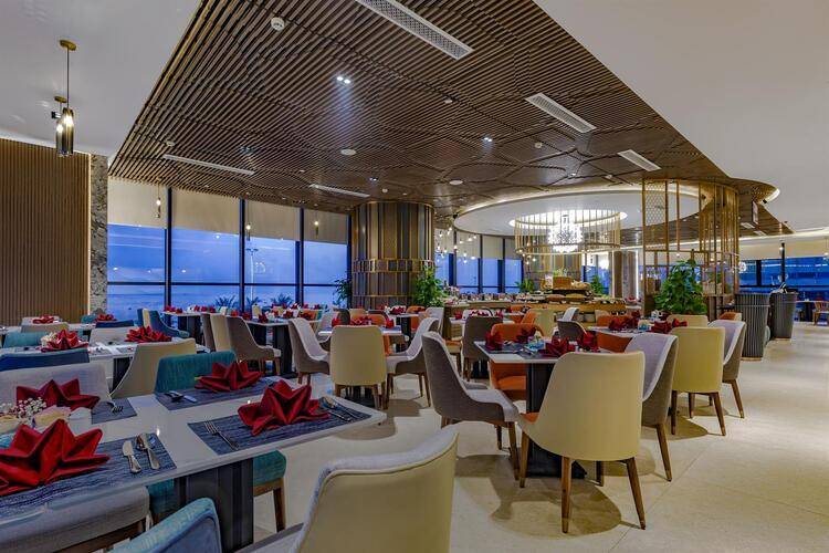 Peninsula Hotel Danang