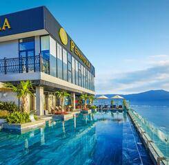 $item['hotel']['name']