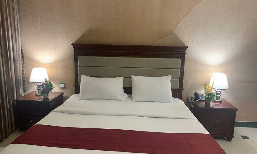 Oriental Corner Hotel Apartments Llc