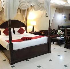 $item['hotel']['name']