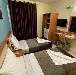 $item['hotel']['name']