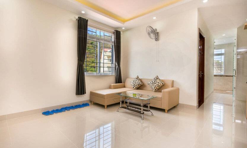 Marine Hotel & Apartment