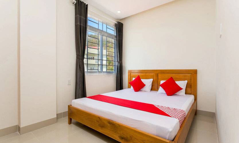 Marine Hotel & Apartment