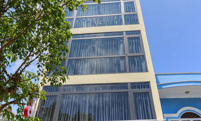 Marine Hotel & Apartment